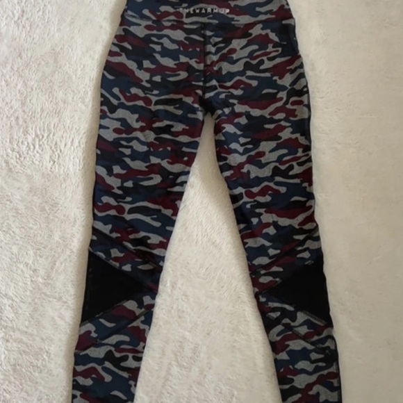 Jessica Simpson TheWarmUp Full Length Camouflage Workout Legging, Medium - Picture 12 of 17